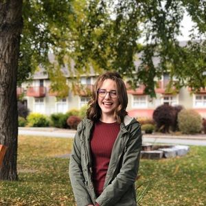 Meet your Posher, Maeve